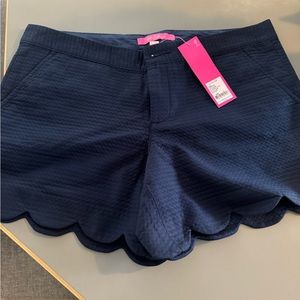 Lily Pulitzer scallop shorts size 6-New with tags